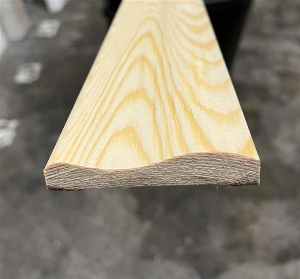nomenu Träfoder som har en våg-profil 15x70mm